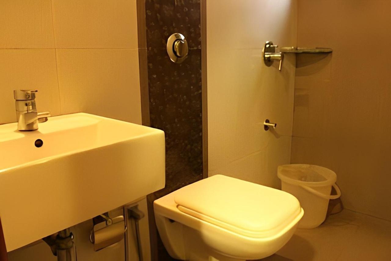 Apollo Guest House مومباي المظهر الخارجي الصورة